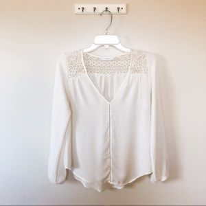 Lush long sleeve top - size small - lace